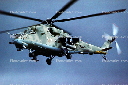 387, Mil Mi-24 Hind, Russian Helicopter in flight, flying, airborne