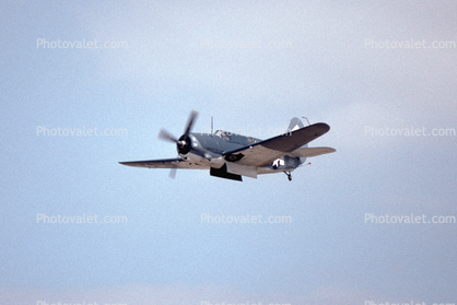 Curtiss SB2C Helldiver airborne