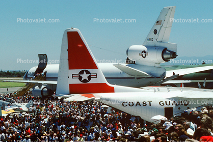 Lockheed C-130 Hercules, USCG, airshow, crowds