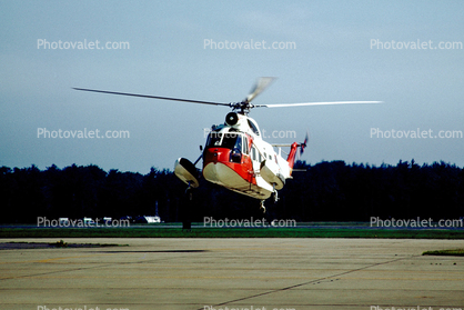 HH-52A Seaguard, hover, hovering, 1374, USCG Helicopter, SAR