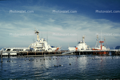 USCGC Resolute, (WMEC-620), Reliance-class cutters, USCG, dock, harbor