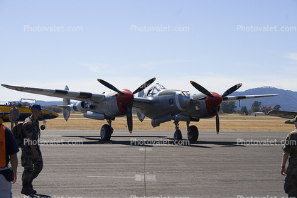 Lockheed P-38 Lightning, static