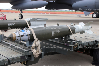 USAF Bomb, Mark 82 General Purpose (GP) Bomb, unguided, low-drag general-purpose bomb, Mark 80 series