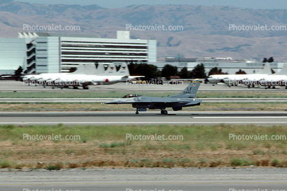 Lockheed F-16 Fighting Falcon, Moffett Field