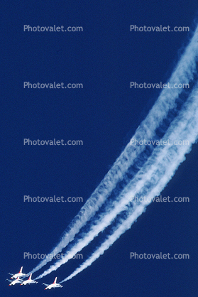 USAF Thunderbirds, Moffett Field, Smoke Trails