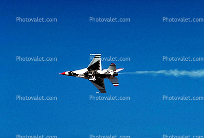 Thunderbird F-16, Moffett Field, Smoke Trails