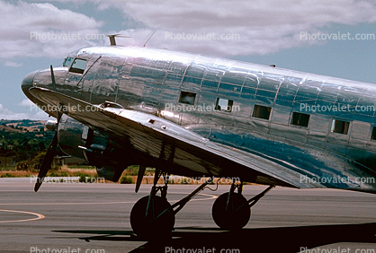 Douglas DC-3-253 (C-41), 1990s