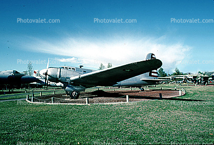 Douglas B-23