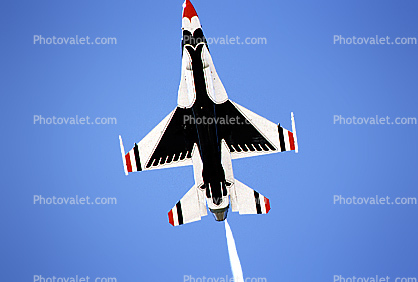 The USAF Thunderbirds, Lockheed F-16 Fighting Falcon