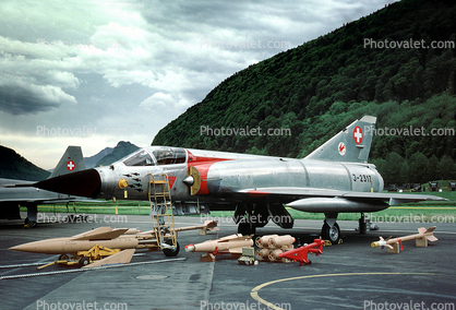 J-2317, Dassault Mirage III, Swiss Air Force, Rockets, missiles