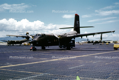 KC-154, CV2B, De Havilland C-7A Caribou