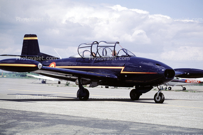 Hispano HA-200, Spanish Air Force, Spain , two-seat advanced jet trainer, Straight-wing fuel tanks