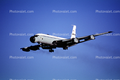 Boeing EC-135E, droop nose radome, Apollo Range Instrumentation Aircraft, ARIA