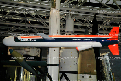 General Dynamics, Tomahawk land attack cruise missile, BGM-109 Tomahawk, Smart Weapon, UAV, drone