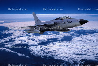 Republic F-105 Thunderchief, title, air-to-air