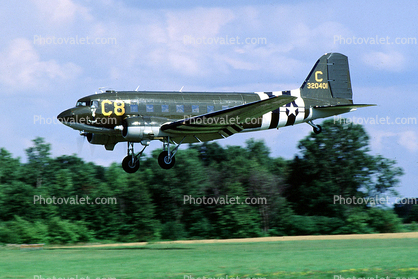 Douglas C-47 Skytrain, C8