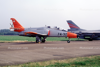 74-32, Spanish Air Force, Trainer Aircraft, jet, CASA C-101 Aviojet