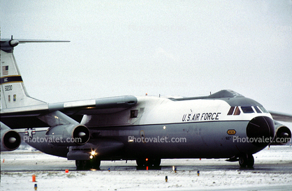 0230, 50230, Lockheed C-141 StarLifter, 60th MAW