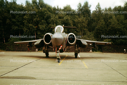 Blackburn (BAe) Buccaneer, Fighter-Bomber head-on