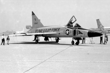 FC-842, Convair F-102 Delta Dagger, USAF, 1950s
