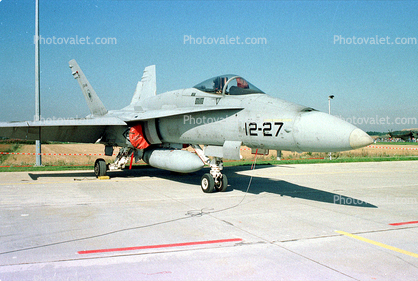 12-27, F-18 Hornet