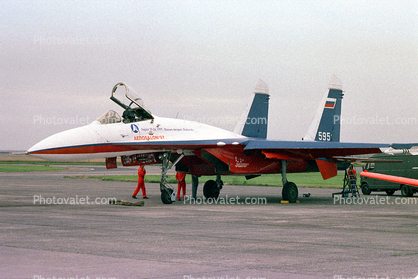 595, MiG-29, "FULCRUM", Russian Jet Fighter Aircraft, Air Superiority, Aerosalon 1997