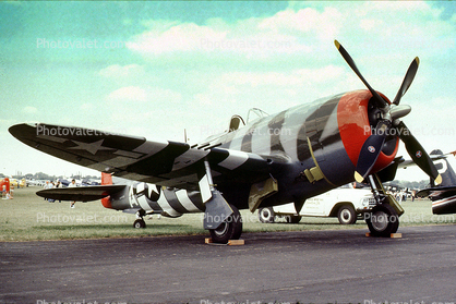 Republic P-47 Thunderbolt, D-Day Stripes, Invasion Markings