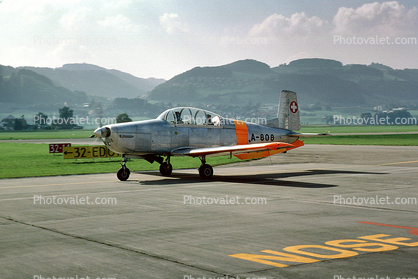 A-808, Pilatus P-3, training aircraft, trainer, Swiss Air Force, milestone of flight