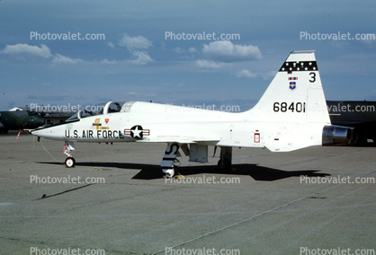 68401, USAF, T-38A