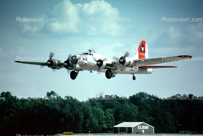 B-17 Landing, tailwheel