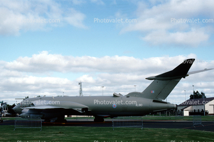 XL190, Handley Page Victor, Aircraft, V-series bombers