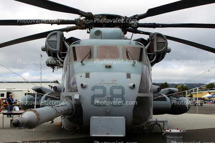 CH-53E Super Stallion head-on, 28, Refueling Probe