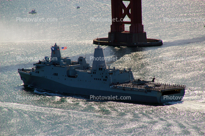 USS San Diego (LPD-22), San Antonio-class amphibious transport dock, USN, United States Navy, Helicopter