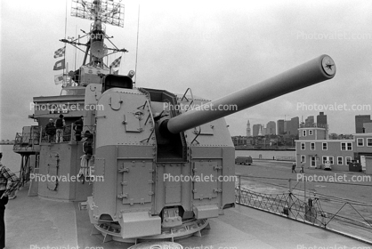 Gun Turret, USS Cassin Young (DD-793) at Charlestown Navy Yard