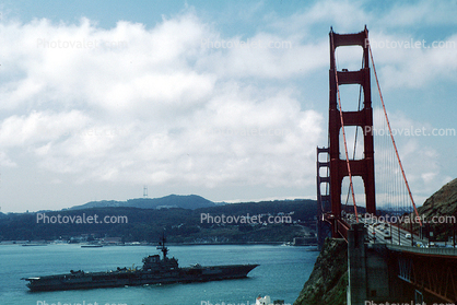 Golden Gate Bridge, USS Coral Sea, CV-43, USN, United States Navy, Midway-class aircraft carrier, 12 August 1982