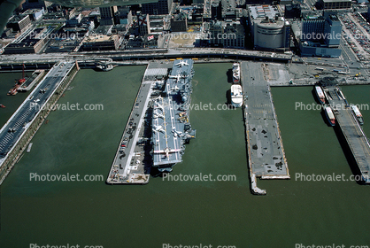 Intrepid Sea-Air-Space Museum, Docks, Piers, road, buildings, New York City