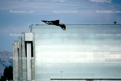 A-4 Skyhawk, Blue Angels, Airship Hangars, Moffett Field, Number-5, flying upside-down