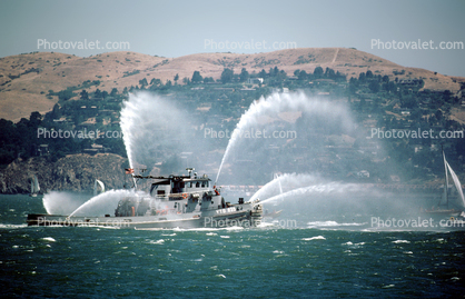 fireboat welcoming the USS Missouri, Spraying Water