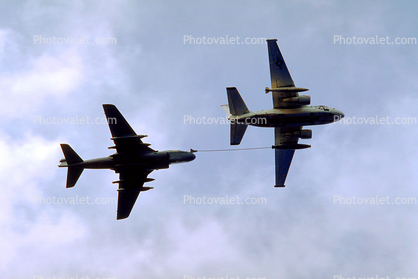 Lockheed S-3 Viking, Grumman A-6, USS Ranger CVA-61, Refueling, Refueling Pod