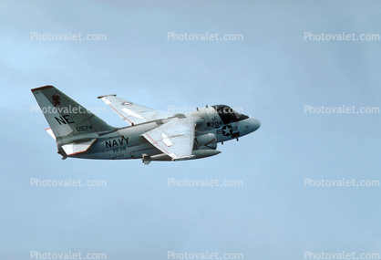 ASW patrol, Lockheed S-3B Viking, Refueling, VS-38, 702, Refueling Pod