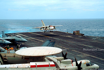 Lockheed S-3B Viking, Landing 704, Landing, VS-38, 0574
