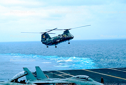 Boeing CH-46 Sea Knight Landing, Fantail, 64