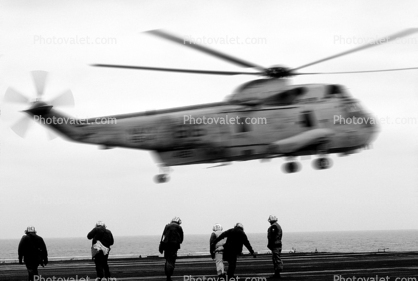 616, Sikorsky SH-3 Sea King, HS-14, 4121, taking-off
