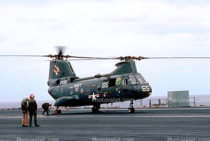 Boeing CH-46 Sea Knight 65, 2495, HC-11
