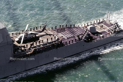 USS DAVID R RAY (DD-971) US Navy Destroyer War Ship, Sikorsky SH-60B Seahawk