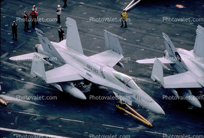 211, McDonnell Douglas F-18 Hornet, USS Constellation, CV-64