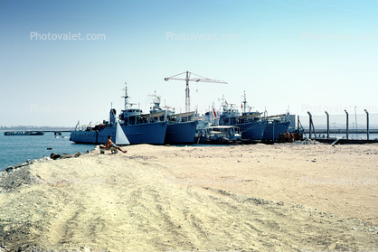 Sand, ships, dock, vessels
