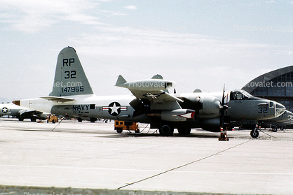 Lockheed P-2V Neptune, RP 32, 147965, USN, United States Navy