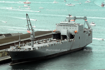 Cape Henry, MV CAPE HENRY (T-AKR 5067), Roll-on/Roll-off Ship, Crane Ro-ro, Military Sealift Command, Cape H Class Ship