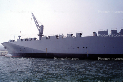 Cape Henry, MV CAPE HENRY (T-AKR 5067), Roll-on/Roll-off Ship, Crane Ro-ro, Military Sealift Command, Cape H Class
